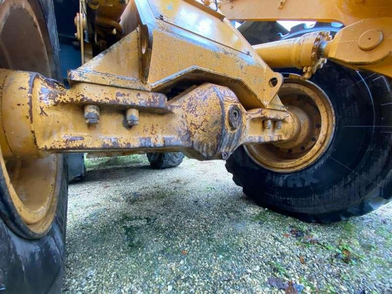Wheel loader Liebherr L554: picture 10