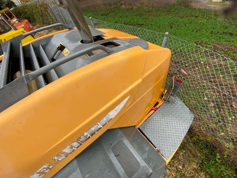 Wheel loader Liebherr L554: picture 22