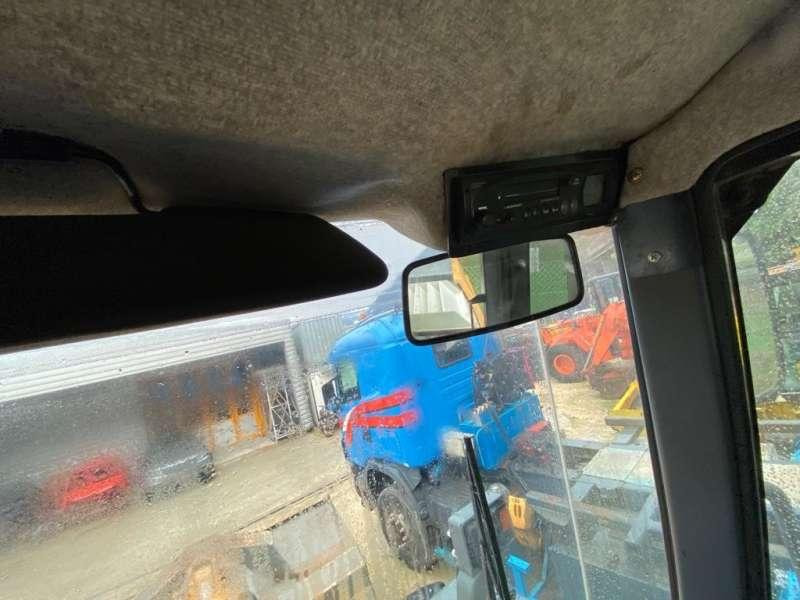 Wheel loader Liebherr L554: picture 25