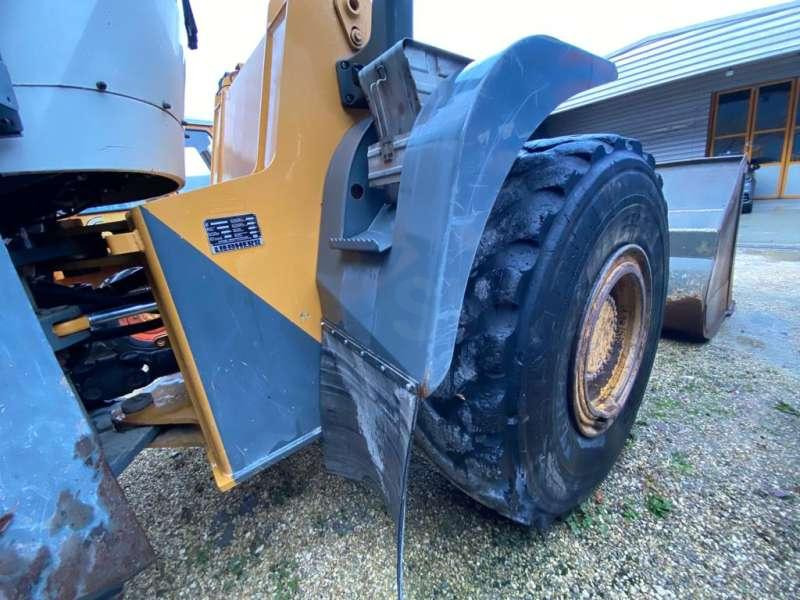 Wheel loader Liebherr L554: picture 45