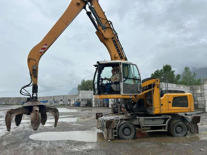 Liebherr LH30M LITRONIC - Waste/ Industry handler: picture 4 Liebherr LH30M LITRONIC - Waste/ Industry handler: picture 4