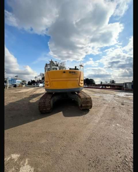 Lease a Liebherr R926 COMPACT Liebherr R926 COMPACT: picture 8