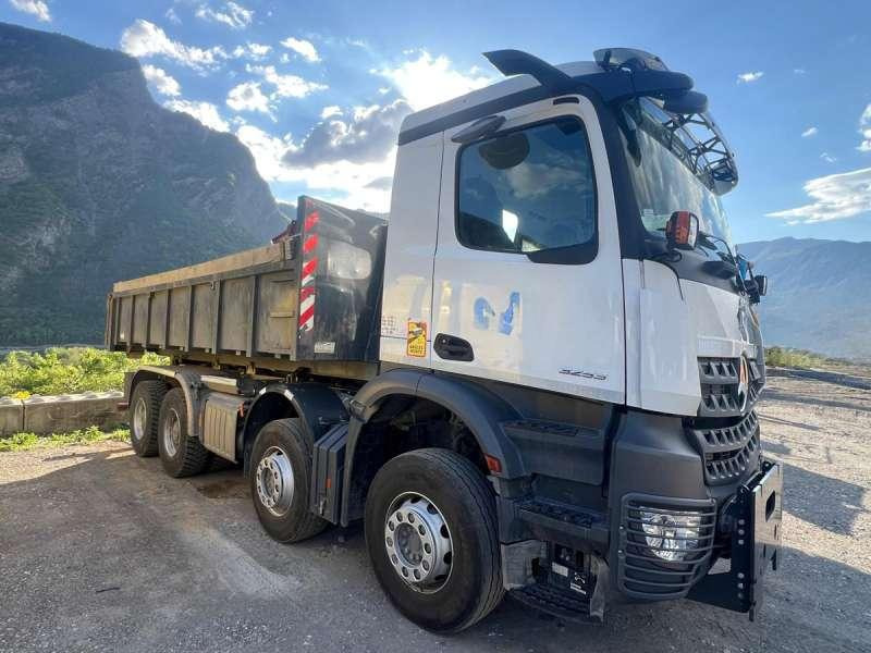 Mercedes Camion Benne AROCS 3253 8X4 - Tipper: picture 1 Mercedes Camion Benne AROCS 3253 8X4 - Tipper: picture 1