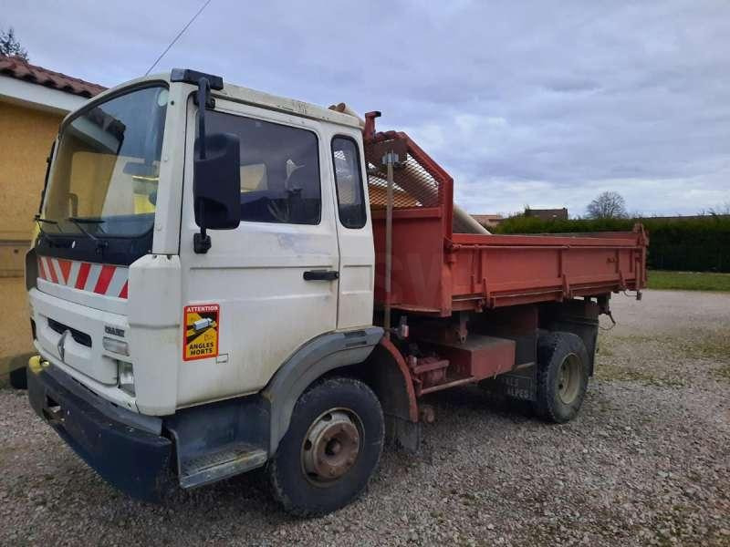Renault 4X2 - Tipper: picture 1 Renault 4X2 - Tipper: picture 1