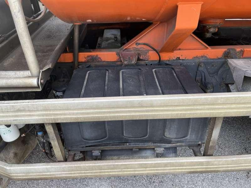 Tank truck Renault MIDLUM 180 DCI: picture 26