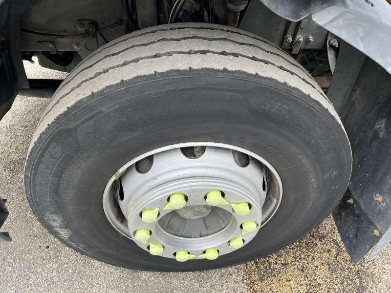 Hook lift truck Volvo FM12 - 340: picture 16