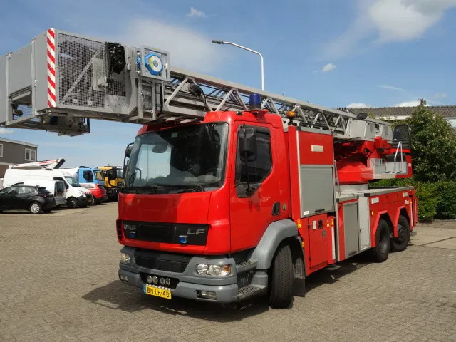 DAF LF 55.250 METZ 30 meter - Fire truck: picture 2 DAF LF 55.250 METZ 30 meter - Fire truck: picture 2