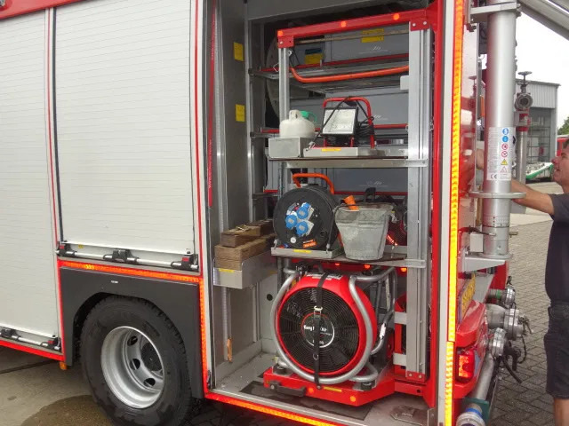 Fire truck MAN TGM 15.250 FIRE TRUCK,2000 LITER TANK, FOAM TANK, AIRCO: picture 19
