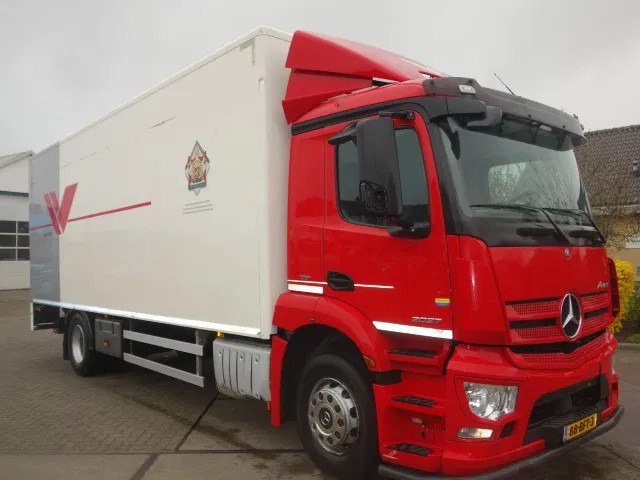 Mercedes-Benz Antos 2027 - Box truck: picture 3 Mercedes-Benz Antos 2027 - Box truck: picture 3