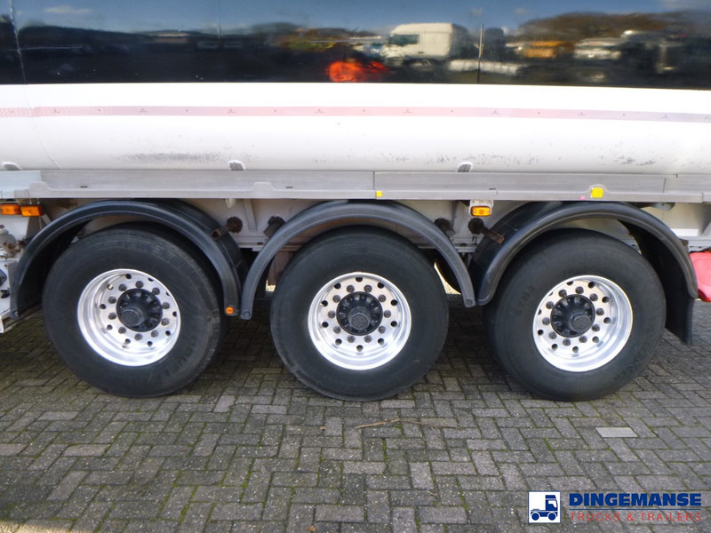 Crane Fruehauf Fuel tank alu 40.4 m3 / 6 comp - Tank semi-trailer: picture 5 Crane Fruehauf Fuel tank alu 40.4 m3 / 6 comp - Tank semi-trailer: picture 5