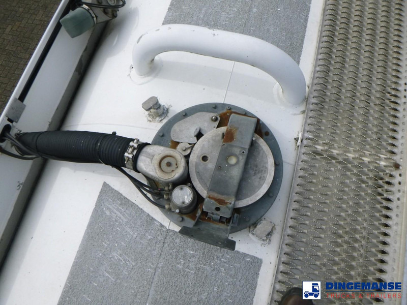 Lease a GENERAL TRAILERS Fuel tank alu 40 m3 / 7 comp GENERAL TRAILERS Fuel tank alu 40 m3 / 7 comp: picture 19 Lease a GENERAL TRAILERS Fuel tank alu 40 m3 / 7 comp GENERAL TRAILERS Fuel tank alu 40 m3 / 7 comp: picture 19