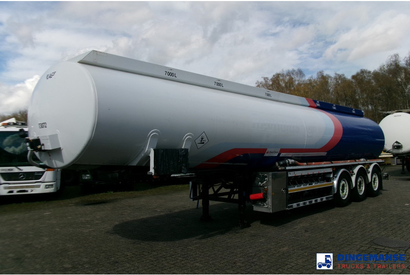 LAG Fuel tank alu 44.5 m3 / 6 comp + pump - Tank semi-trailer: picture 1 LAG Fuel tank alu 44.5 m3 / 6 comp + pump - Tank semi-trailer: picture 1