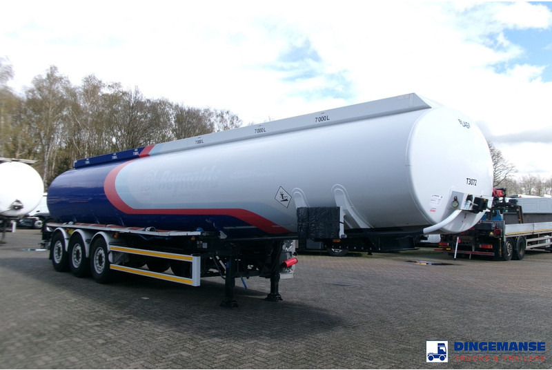 LAG Fuel tank alu 44.5 m3 / 6 comp + pump - Tank semi-trailer: picture 2 LAG Fuel tank alu 44.5 m3 / 6 comp + pump - Tank semi-trailer: picture 2