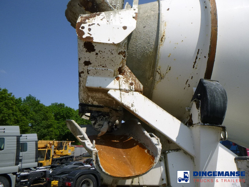Concrete mixer truck MAN TGS 32.360 8X4 Euro 6 Imer concrete mixer 9 m3: picture 13