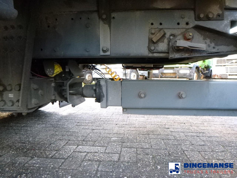 Box truck MAN TGX 26.440 6X2 high volume + Fruehauf closed box trailer: picture 9 Box truck MAN TGX 26.440 6X2 high volume + Fruehauf closed box trailer: picture 9