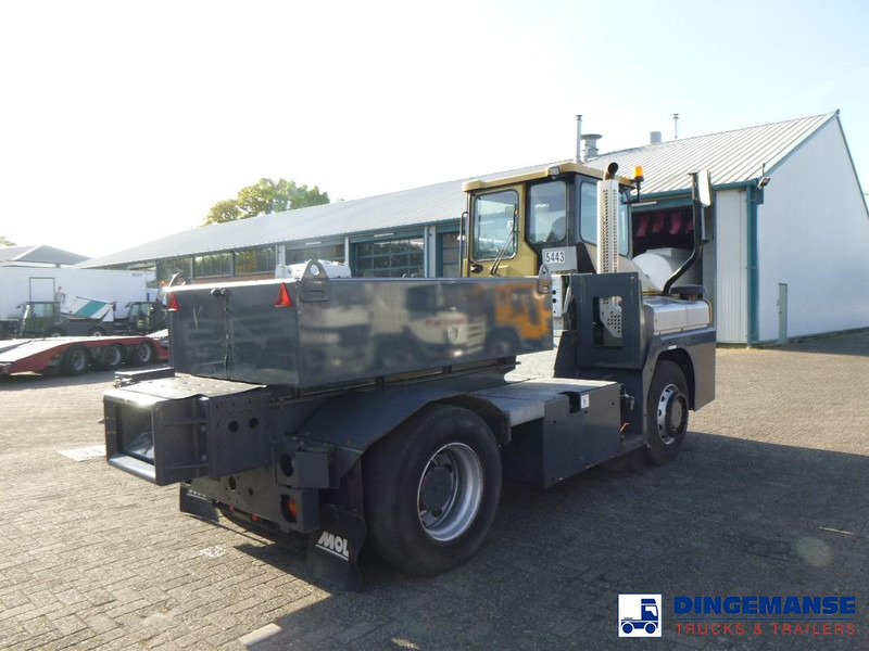 MOL RM 255 4X4 terminal drawbar tractor 150 ton - Terminal tractor: picture 4 MOL RM 255 4X4 terminal drawbar tractor 150 ton - Terminal tractor: picture 4