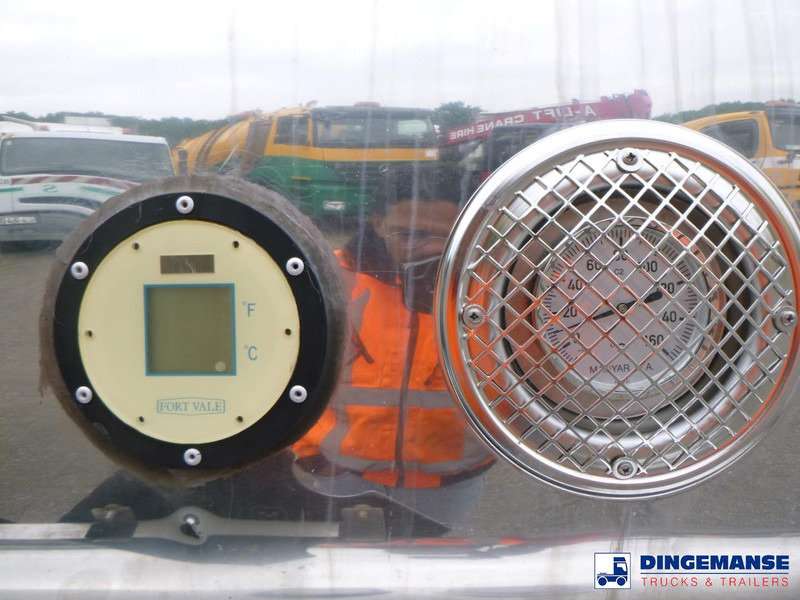 Tank semi-trailer Magyar Chemical tank inox 33 m3 / 1 comp: picture 12 Tank semi-trailer Magyar Chemical tank inox 33 m3 / 1 comp: picture 12