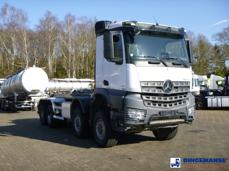 Hook lift truck Mercedes-Benz Arocs 4545 8x8 AJK container hook 25 t: picture 6