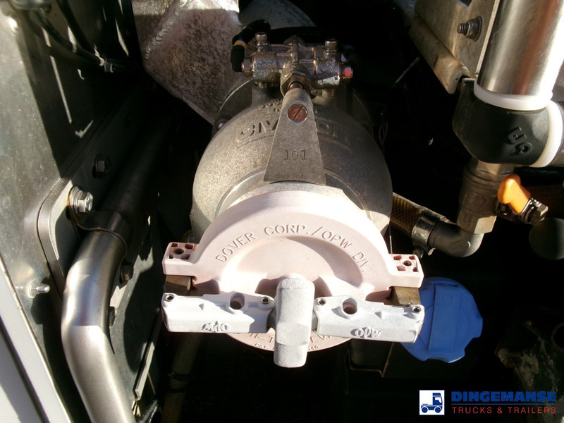 Tank truck Renault Midlum 270 4x2 fuel tank 11.5 m3 / 4 comp ADR 26-04-2024: picture 10