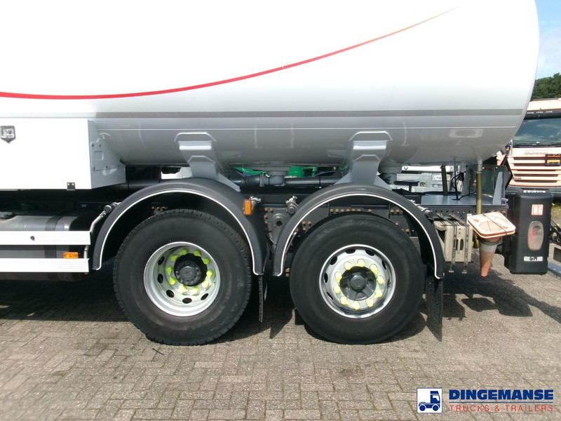 Renault Premium 310 dxi 6x2 fuel tank 18.5 m3 / 5 comp / ADR 16/08/2024 - Tank truck: picture 5 Renault Premium 310 dxi 6x2 fuel tank 18.5 m3 / 5 comp / ADR 16/08/2024 - Tank truck: picture 5