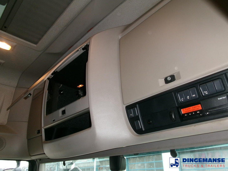 Tractor unit DAF XF 106 6x2 RHD Euro 6 + Hydraulics: picture 16 Tractor unit DAF XF 106 6x2 RHD Euro 6 + Hydraulics: picture 16