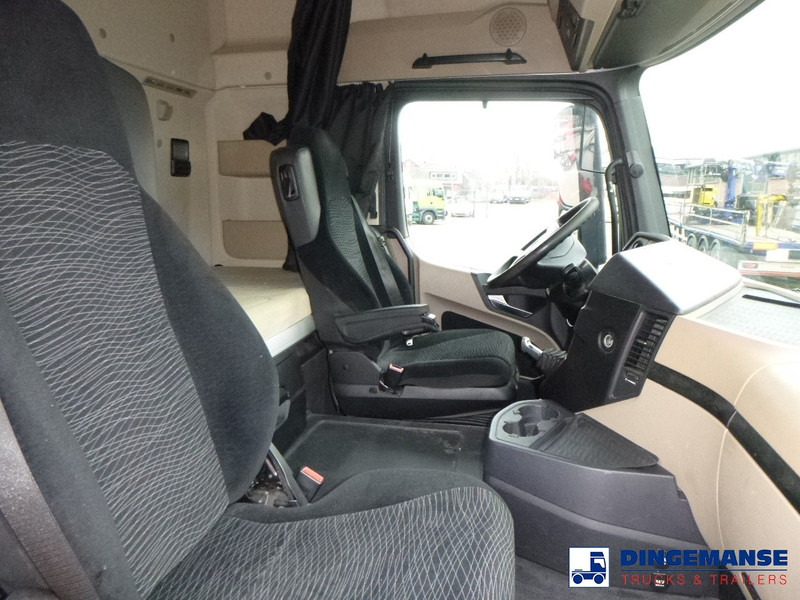 Tractor unit Mercedes-Benz Actros 1843 4x2 Euro 6 + PTO + ADR: picture 12
