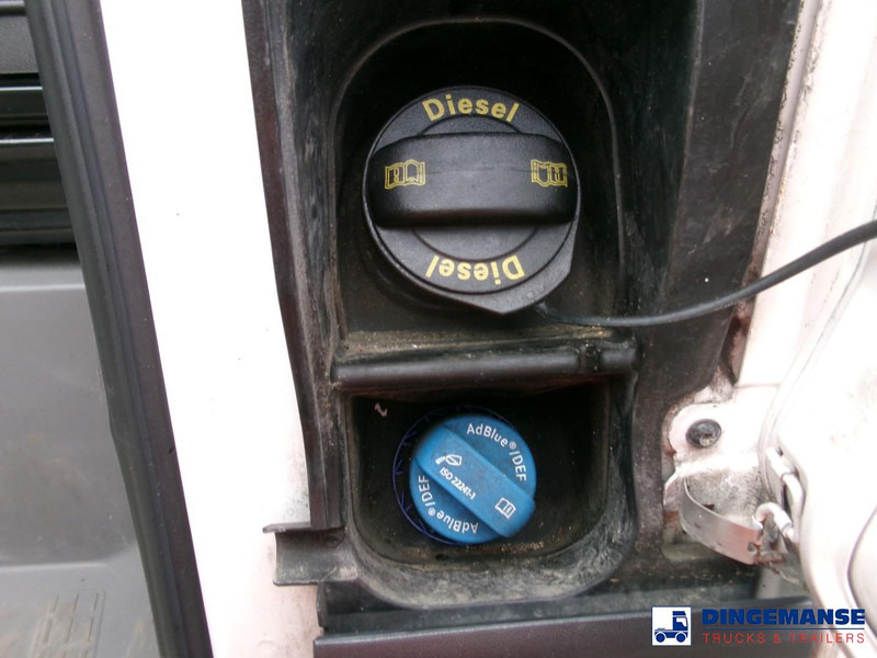 Volkswagen Crafter 4x2 curtain side van Euro 6 - Curtain side van: picture 5 Volkswagen Crafter 4x2 curtain side van Euro 6 - Curtain side van: picture 5