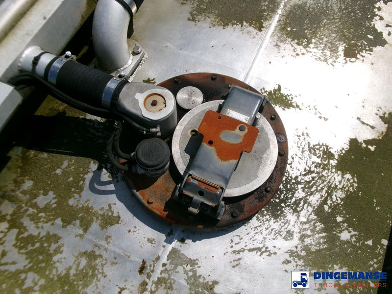 Tank truck Volvo FE 260 4x2 dxi fuel tank 13.3 m3 / 4 comp / ADR 21-06-2024: picture 18