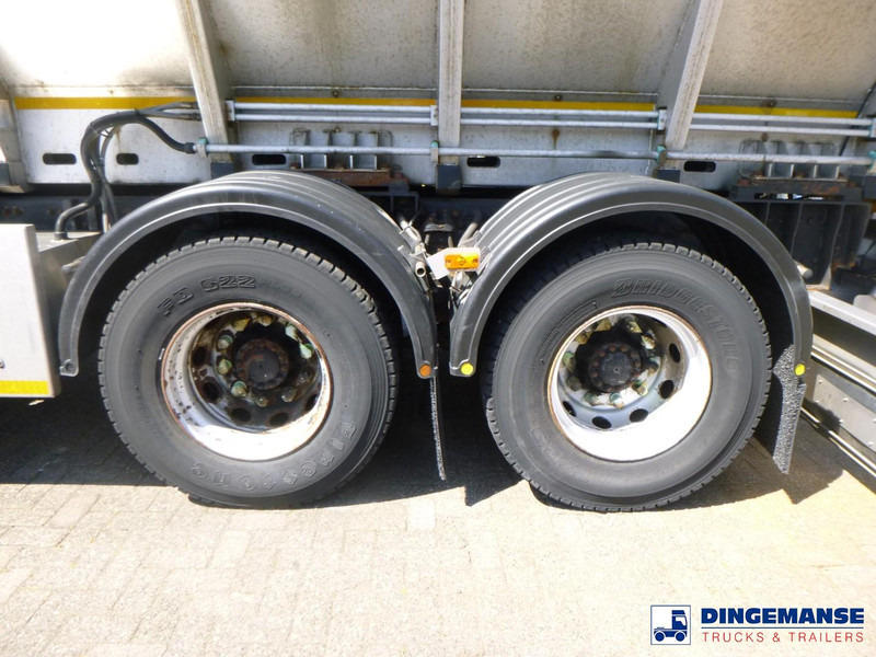 Lease a Volvo FH 340 6x4 RHD Romaquip gritter / salt spreader Volvo FH 340 6x4 RHD Romaquip gritter / salt spreader: picture 6 Lease a Volvo FH 340 6x4 RHD Romaquip gritter / salt spreader Volvo FH 340 6x4 RHD Romaquip gritter / salt spreader: picture 6