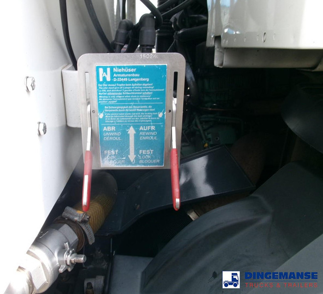 Tank truck Volvo FM 380 6X2 fuel tank 20.6 m3 / 4 comp: picture 6