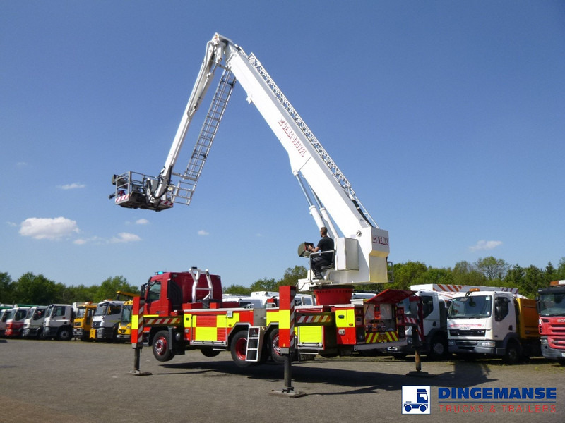 Fire truck Volvo FM9 340 6x2 RHD Vema 333 TFL fire truck: picture 10