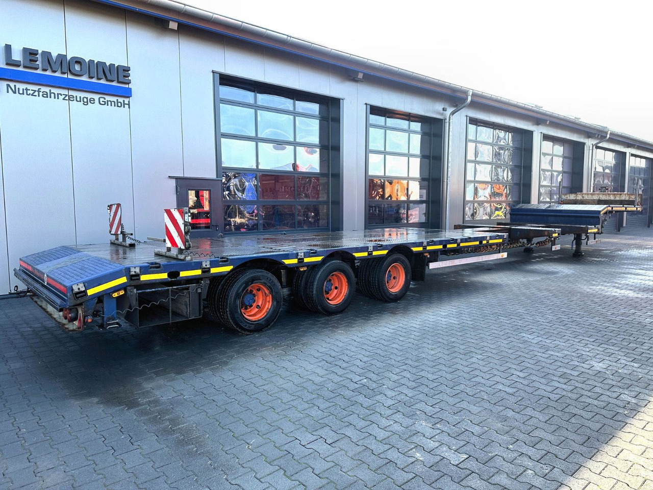 HRD 3-Achs Jumbo Tele Tieflader ausziehbar Lift+Lenk - Low loader semi-trailer: picture 1 HRD 3-Achs Jumbo Tele Tieflader ausziehbar Lift+Lenk - Low loader semi-trailer: picture 1