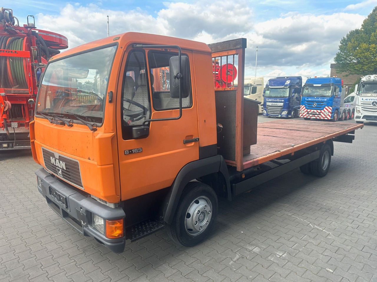 MAN 8.163 Pritsche - Dropside/ Flatbed truck: picture 2 MAN 8.163 Pritsche - Dropside/ Flatbed truck: picture 2