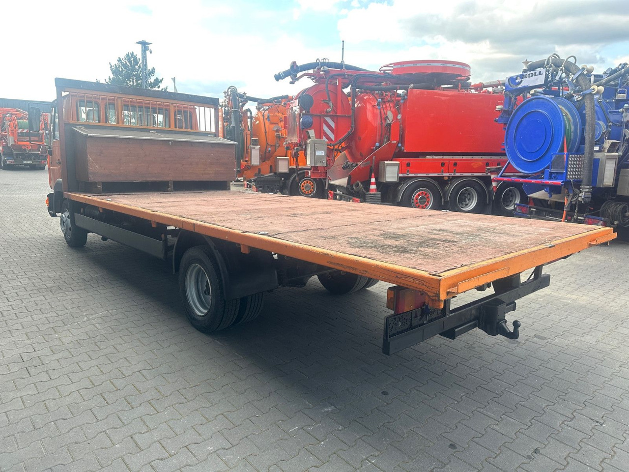 MAN 8.163 Pritsche - Dropside/ Flatbed truck: picture 3 MAN 8.163 Pritsche - Dropside/ Flatbed truck: picture 3