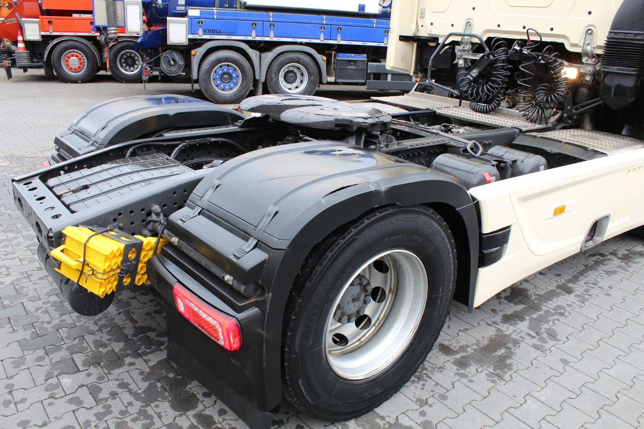 Mercedes-Benz Actros 1848 LS 4x2 BigSpace (MP5) Vollverspoiler - Tractor unit: picture 5 Mercedes-Benz Actros 1848 LS 4x2 BigSpace (MP5) Vollverspoiler - Tractor unit: picture 5