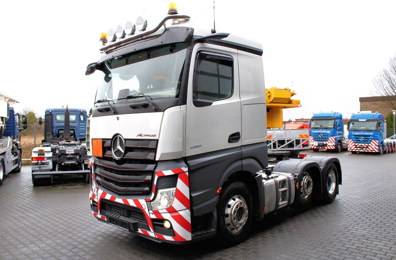 Mercedes-Benz Actros 2551 6x2 BigSpace 68 to Schwerlast + LIFT - Tractor unit: picture 2 Mercedes-Benz Actros 2551 6x2 BigSpace 68 to Schwerlast + LIFT - Tractor unit: picture 2