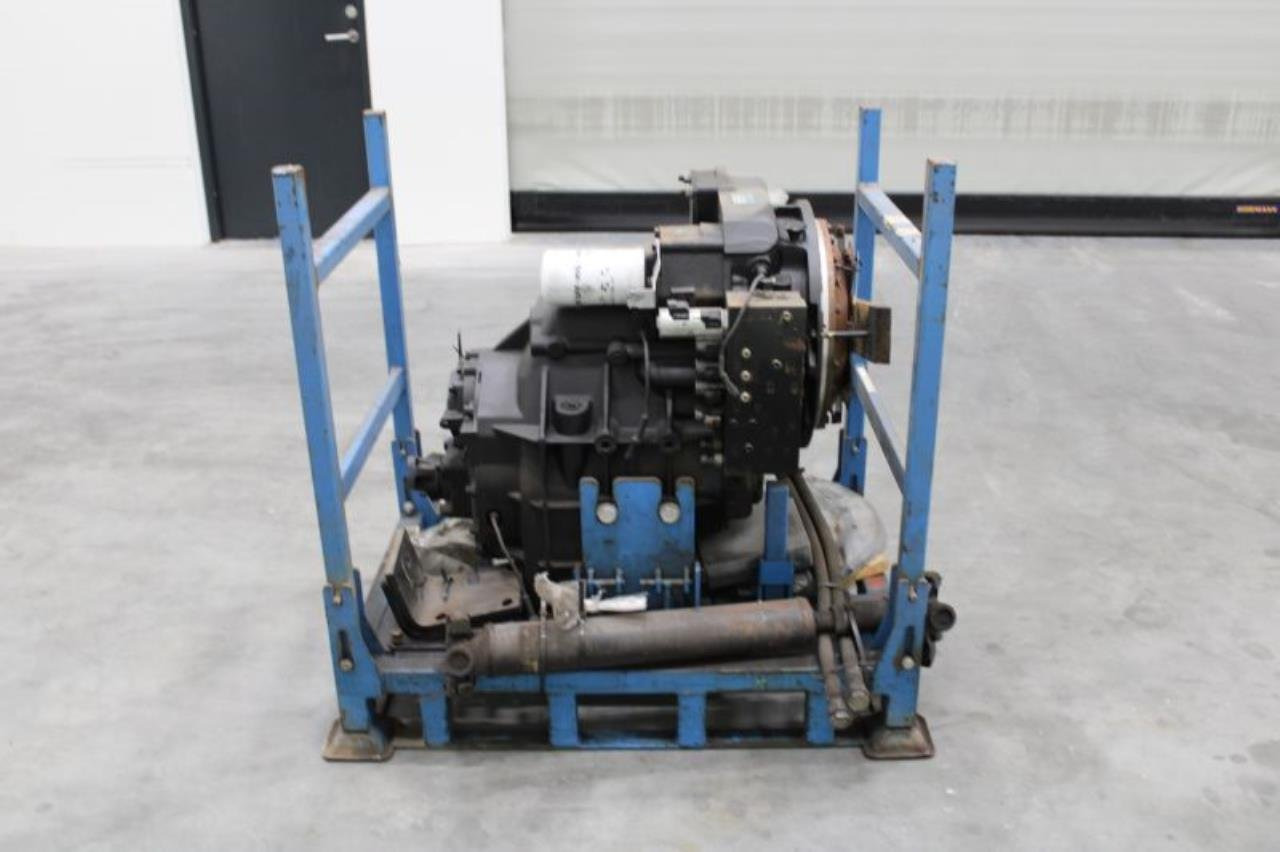Dana 13.9TE10319-25 - Transmission for Material handling equipment: picture 2 Dana 13.9TE10319-25 - Transmission for Material handling equipment: picture 2