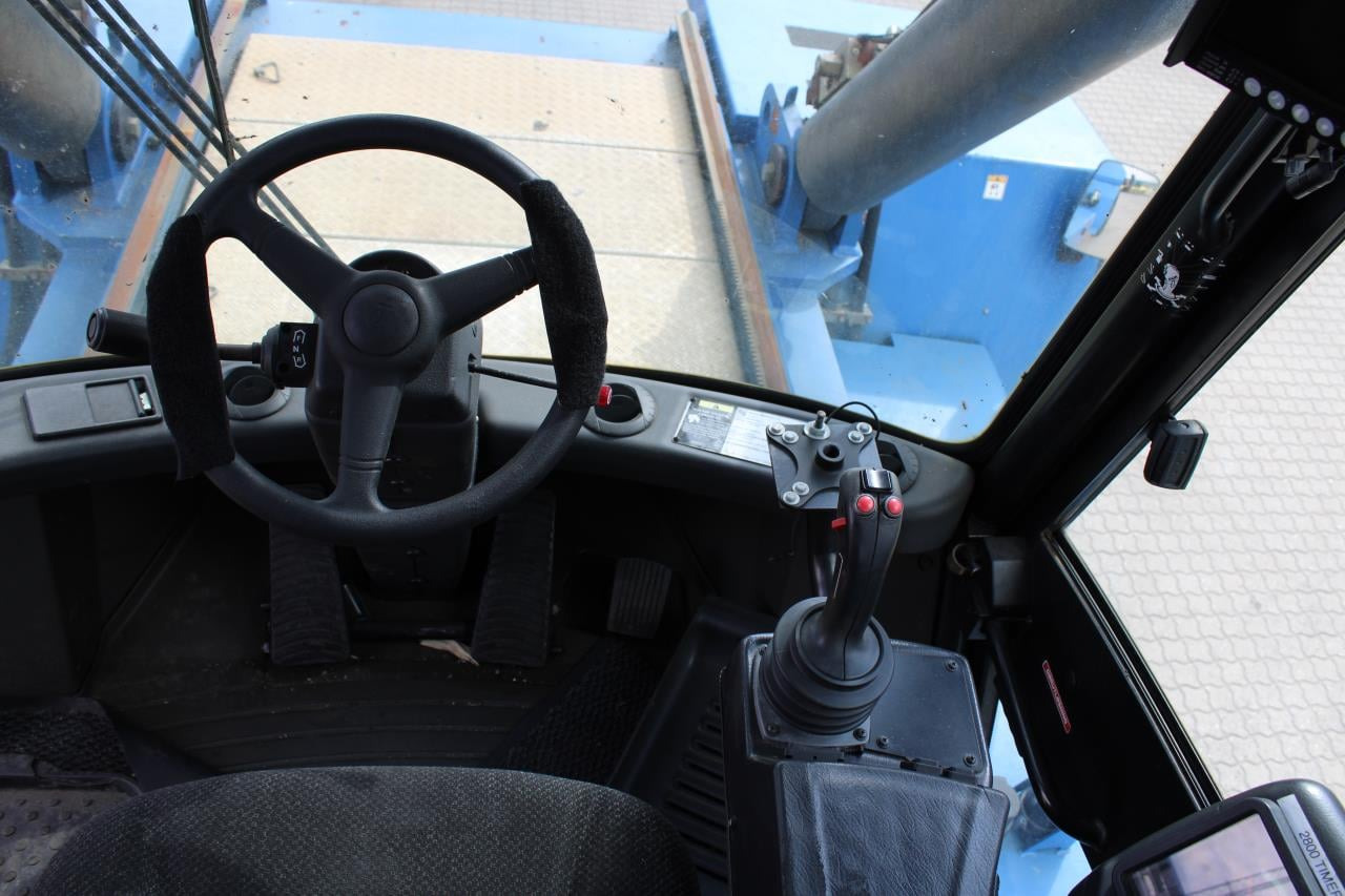 Hyster RS46-41L CH - Reach stacker: picture 4 Hyster RS46-41L CH - Reach stacker: picture 4