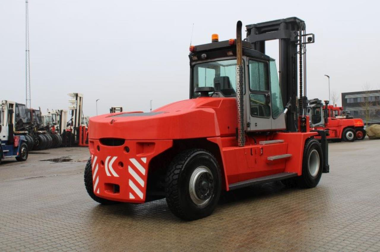Kalmar DCE160-12 - Diesel forklift: picture 2 Kalmar DCE160-12 - Diesel forklift: picture 2
