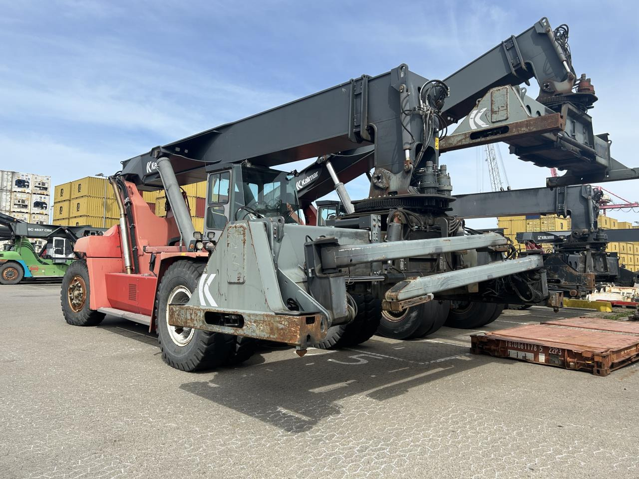 Kalmar DRF450-65C5X - Reach stacker: picture 2 Kalmar DRF450-65C5X - Reach stacker: picture 2