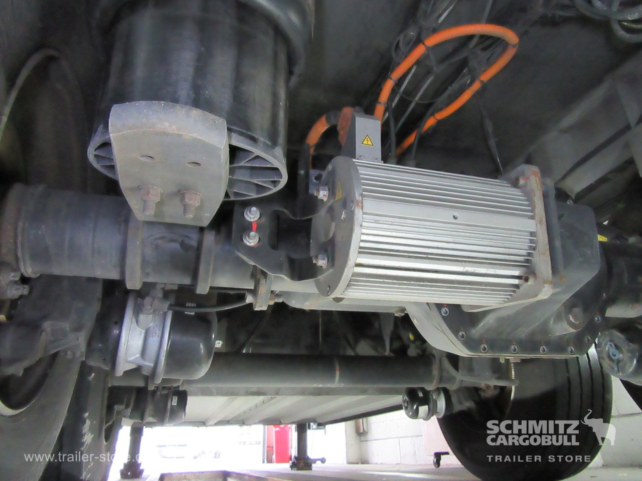 SCHMITZ Auflieger Tiefkühler Standard Taillift - Isothermal semi-trailer: picture 3 SCHMITZ Auflieger Tiefkühler Standard Taillift - Isothermal semi-trailer: picture 3