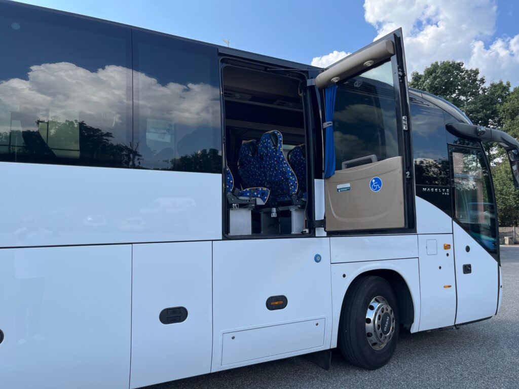 Coach N.2 IVECO MAGELYS – Anno 2019: picture 6