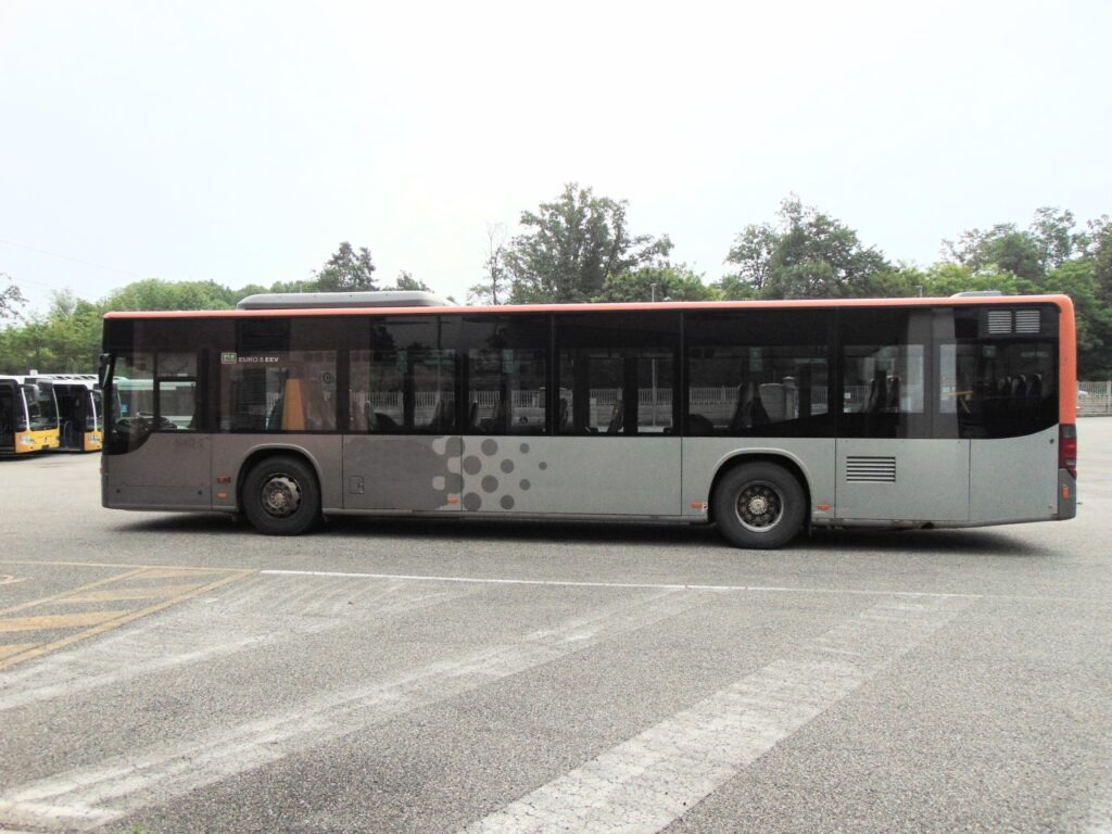 N.3 SETRA S 415 NF – Anno 2008 - Suburban bus: picture 4 N.3 SETRA S 415 NF – Anno 2008 - Suburban bus: picture 4