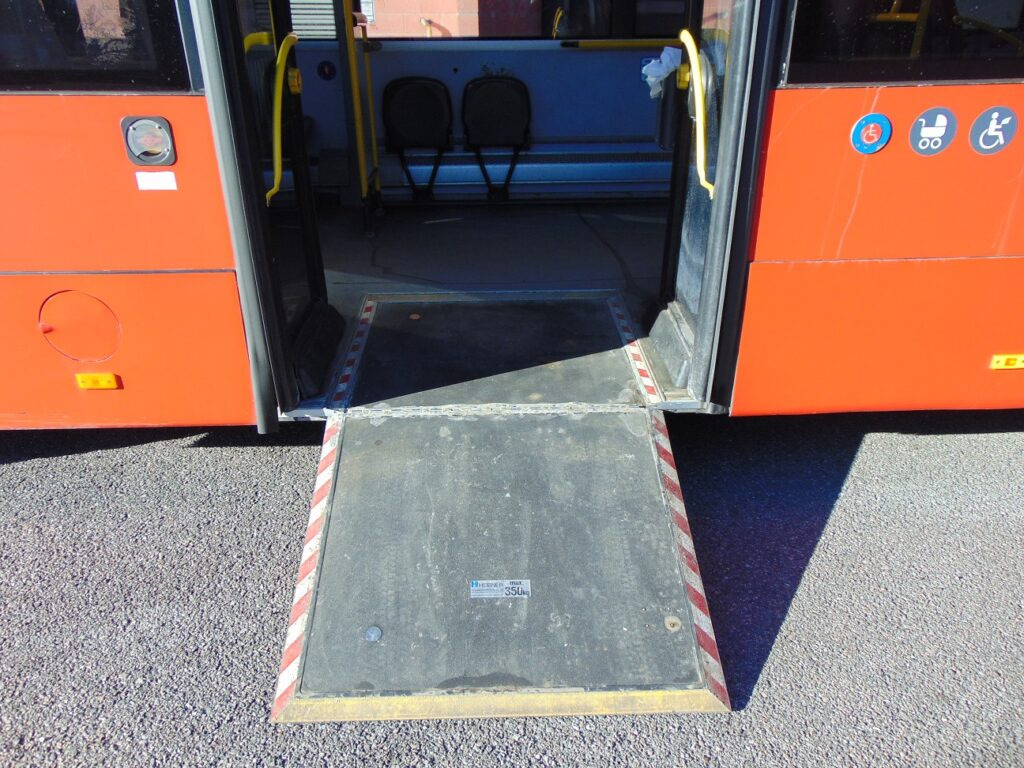 City bus N. 8 SOLARIS URBINO 12 LF – Anno 2011: picture 11