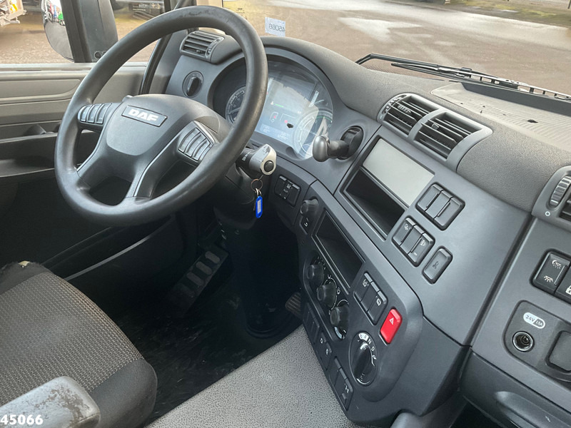 Interior photo 1: Hook lift truck DAF FA CF 410 Euro 6 Palfinger 18 Ton haakarmsysteem