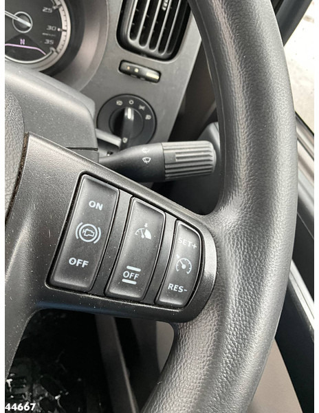 Garbage truck DAF FA LF 230 Euro 6 RHD Terberg 8m³ Just 67.505 Km!: picture 9 Garbage truck DAF FA LF 230 Euro 6 RHD Terberg 8m³ Just 67.505 Km!: picture 9