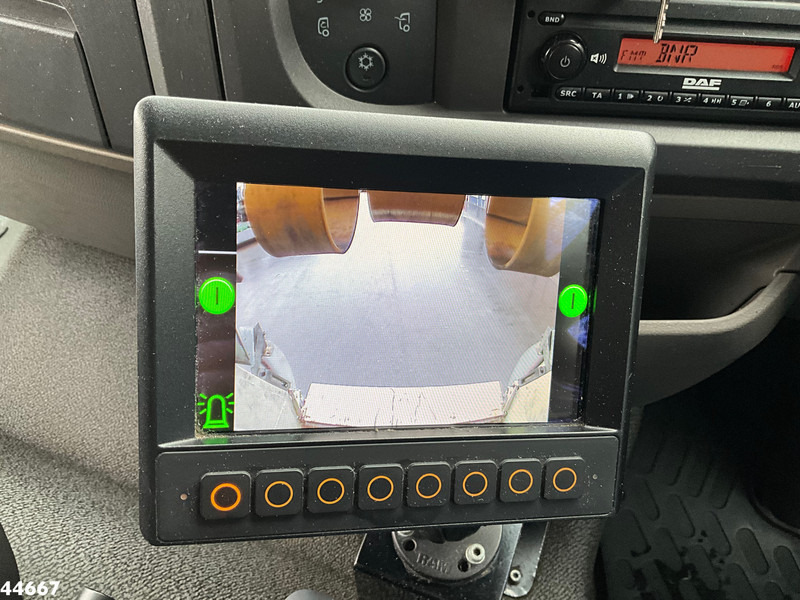 Garbage truck DAF FA LF 230 Euro 6 RHD Terberg 8m³ Just 67.505 Km!: picture 12 Garbage truck DAF FA LF 230 Euro 6 RHD Terberg 8m³ Just 67.505 Km!: picture 12