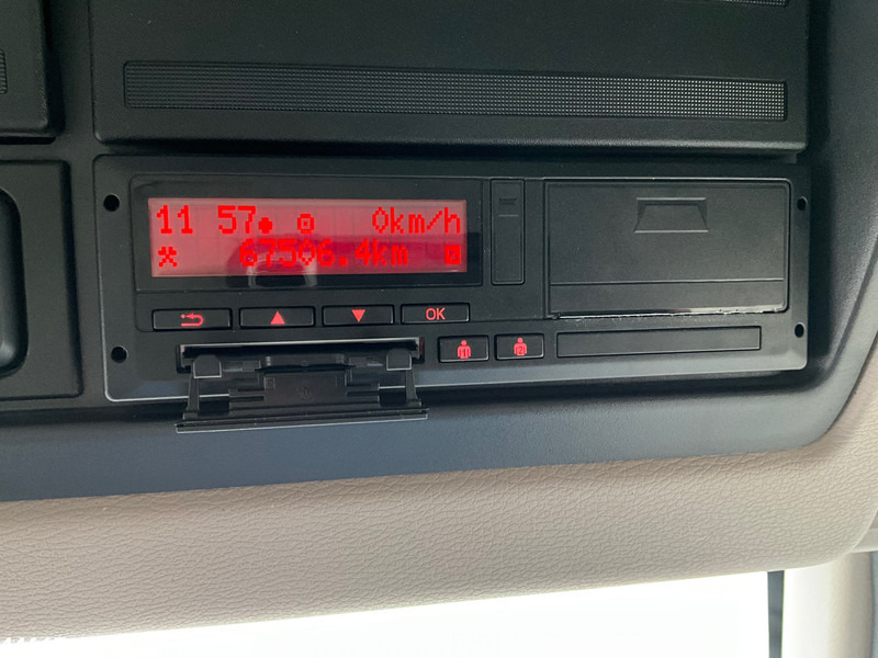 Garbage truck DAF FA LF 230 Euro 6 RHD Terberg 8m³ Just 67.505 Km!: picture 15 Garbage truck DAF FA LF 230 Euro 6 RHD Terberg 8m³ Just 67.505 Km!: picture 15