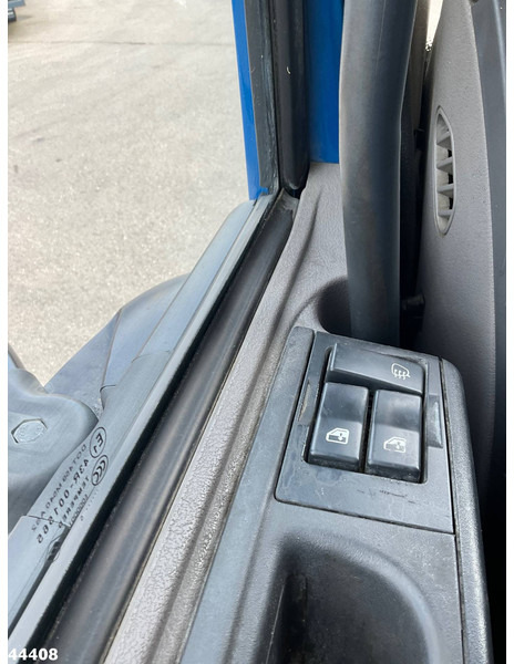 Autotransporter truck DAF FA LF 250 Euro 6 Autotransporter met laadklep: picture 15 Autotransporter truck DAF FA LF 250 Euro 6 Autotransporter met laadklep: picture 15