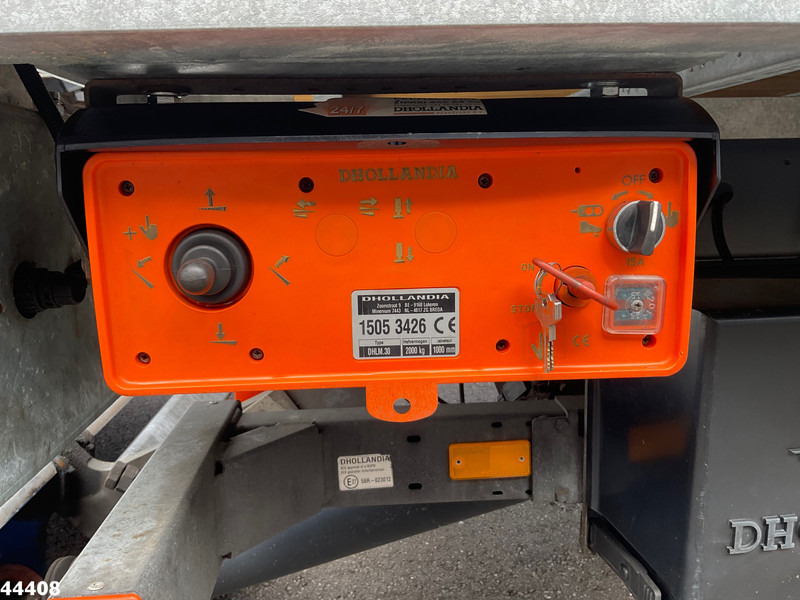 Autotransporter truck DAF FA LF 250 Euro 6 Autotransporter met laadklep: picture 10 Autotransporter truck DAF FA LF 250 Euro 6 Autotransporter met laadklep: picture 10